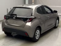 Цена авто Toyota Yaris с аукционов Японии, номер кузова KSP210, пробег 8 000, оценка 3