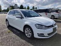 Цена авто Volkswagen Golf с аукционов Японии, номер кузова AUCJZ, пробег 146 000, оценка 8