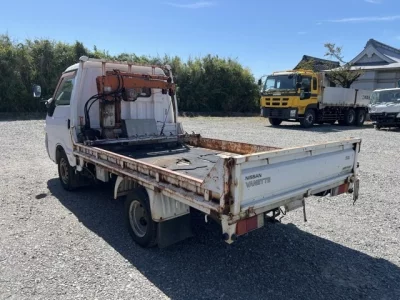 NISSAN VANETTE TRUCK