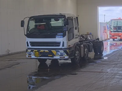 ISUZU GIGA