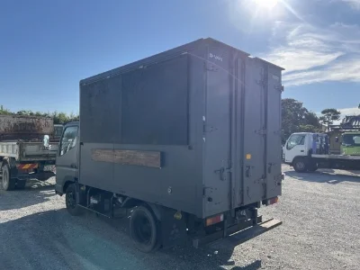 MITSUBISHI CANTER