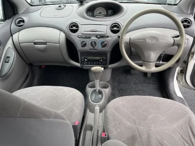 TOYOTA PLATZ