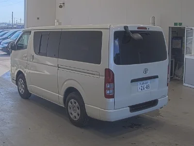 Toyota HiAce Van