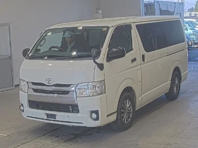 TOYOTA REGIUS ACE VAN