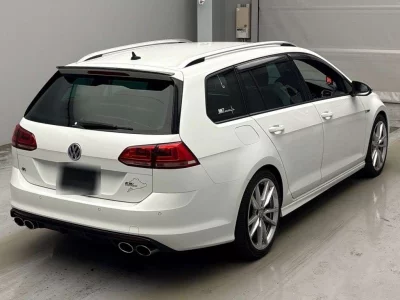 VOLKSWAGEN GOLF R VALIANT