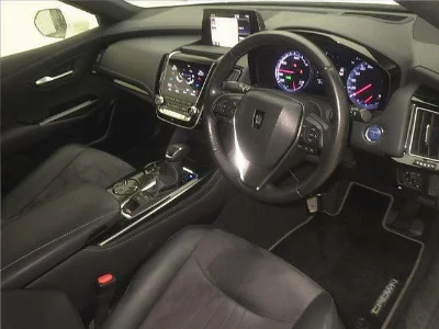 TOYOTA CROWN
