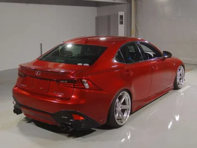 LEXUS IS