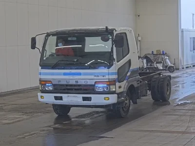 MITSUBISHI FUSO FIGHTER
