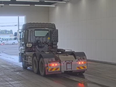 ISUZU GIGA
