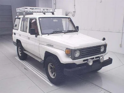 TOYOTA LAND CRUISER