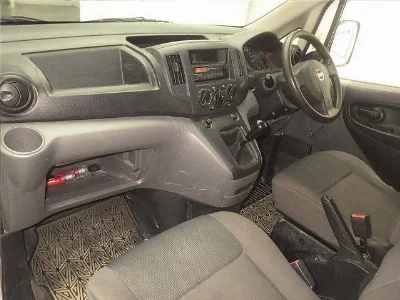 NISSAN NV200