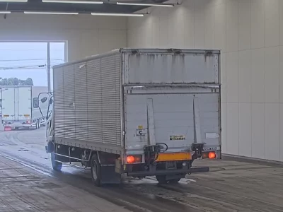 MITSUBISHI FUSO FIGHTER