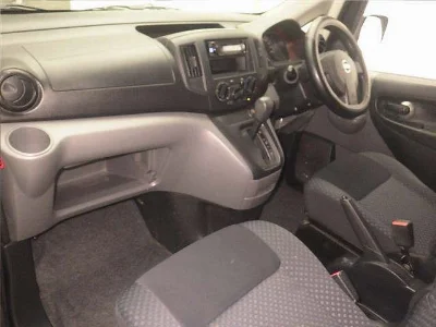 NISSAN NV200