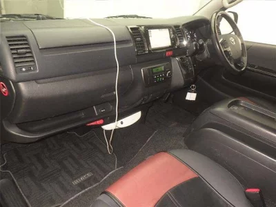 Toyota HiAce Van