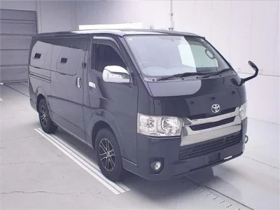 TOYOTA REGIUS ACE VAN