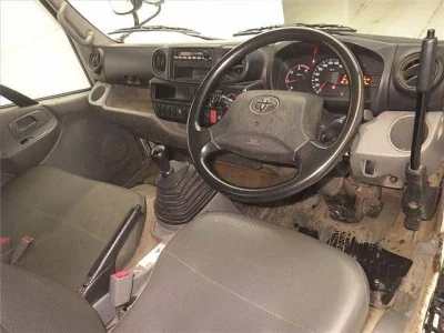 TOYOTA DYNA
