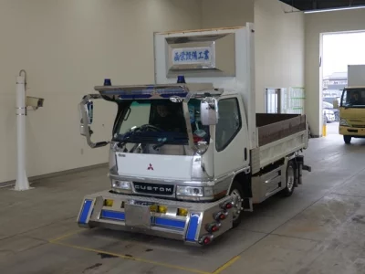 MITSUBISHI CANTER