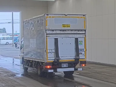 MITSUBISHI CANTER
