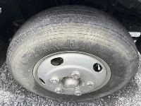 Цена авто Isuzu Elf с аукционов Японии, номер кузова NKR85AD, пробег 166 000, оценка 2
