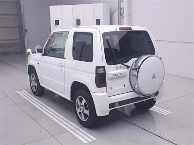 MITSUBISHI PAJERO MINI