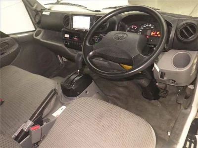 TOYOTA DYNA