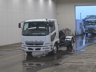 MITSUBISHI FUSO FIGHTER