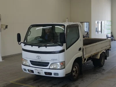 TOYOTA DYNA