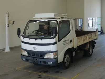 TOYOTA DYNA