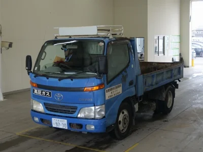TOYOTA DYNA