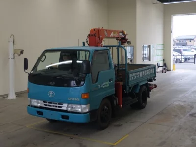 TOYOTA DYNA