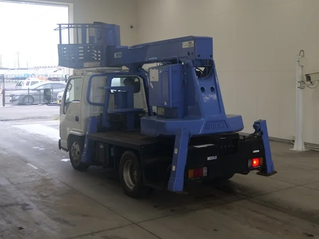 Isuzu Elf  с аукциона в Японии