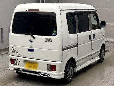 NISSAN CLIPPER VAN