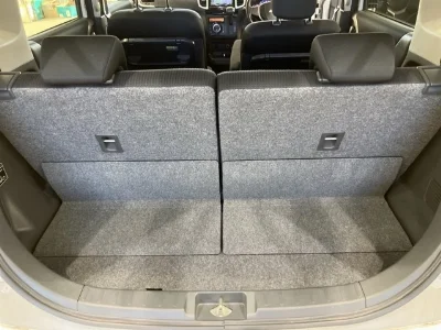 MITSUBISHI DELICA D2