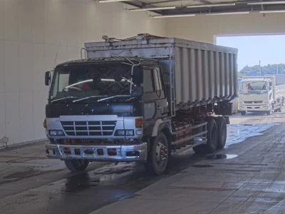 HINO SUPER DOLPHIN