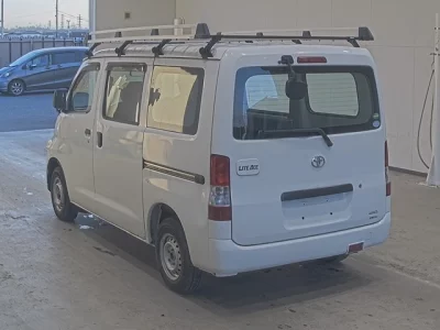 TOYOTA LITE ACE VAN