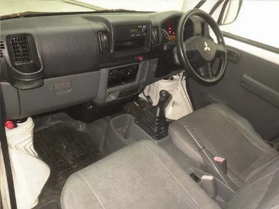 MITSUBISHI MINICAB