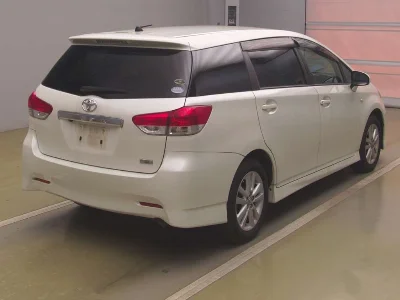 TOYOTA WISH