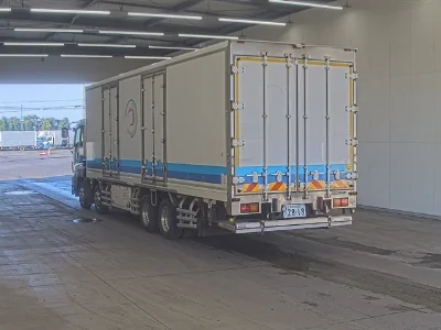ISUZU GIGA