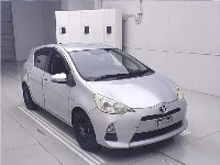 Цена авто Toyota Aqua с аукционов Японии, номер кузова NHP10, пробег 68 000, оценка 2