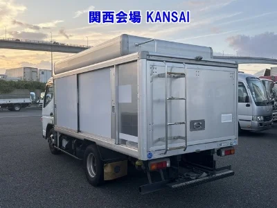 MITSUBISHI CANTER