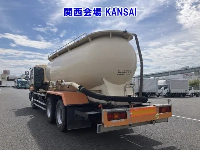 ISUZU GIGA