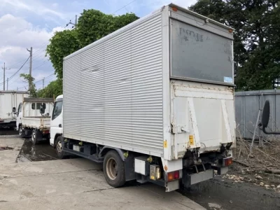 MITSUBISHI CANTER