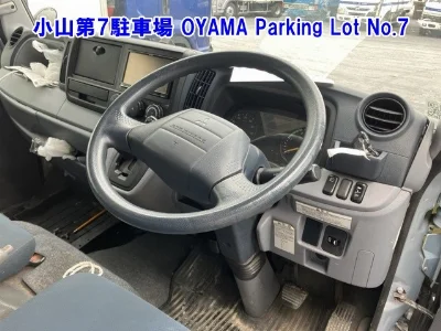 MITSUBISHI CANTER