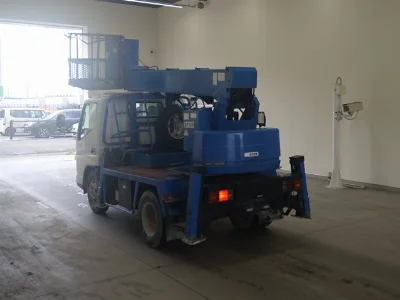 MITSUBISHI CANTER