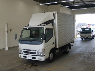 MITSUBISHI CANTER
