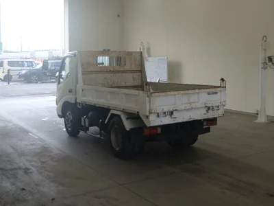 TOYOTA DYNA