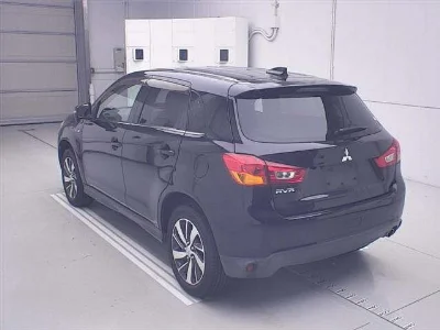 MITSUBISHI RVR