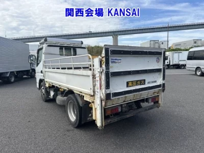 MITSUBISHI CANTER