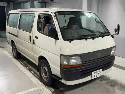TOYOTA HIACE VAN