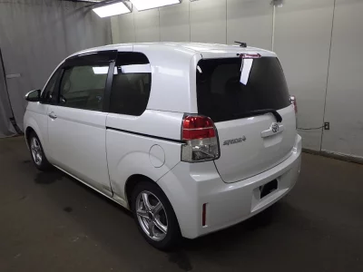 TOYOTA SPADE